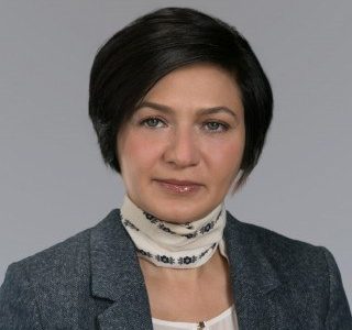 Dr. Roz Maiorino